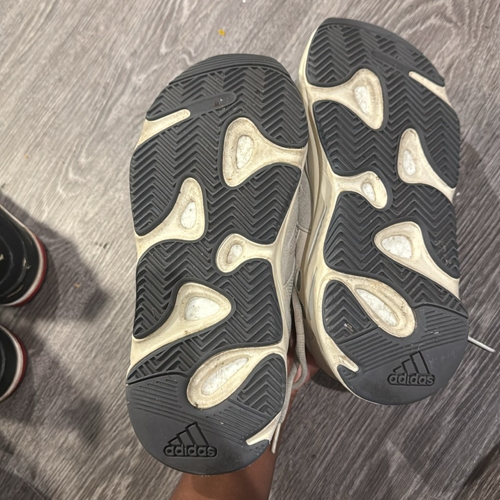 yeezy 700 analog - Picture 2 of 4